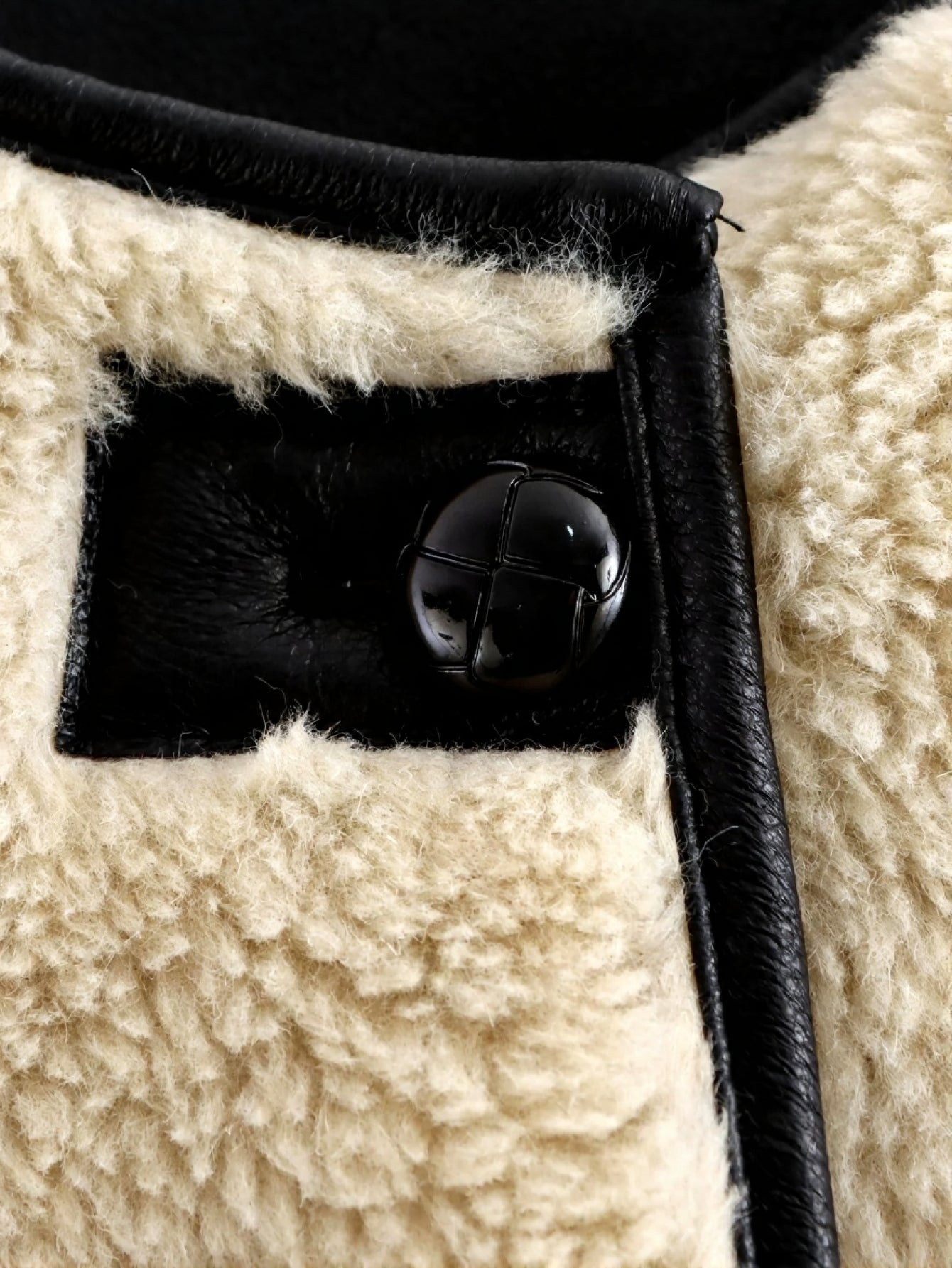 Kaida | Frakke i Imiteret Pels